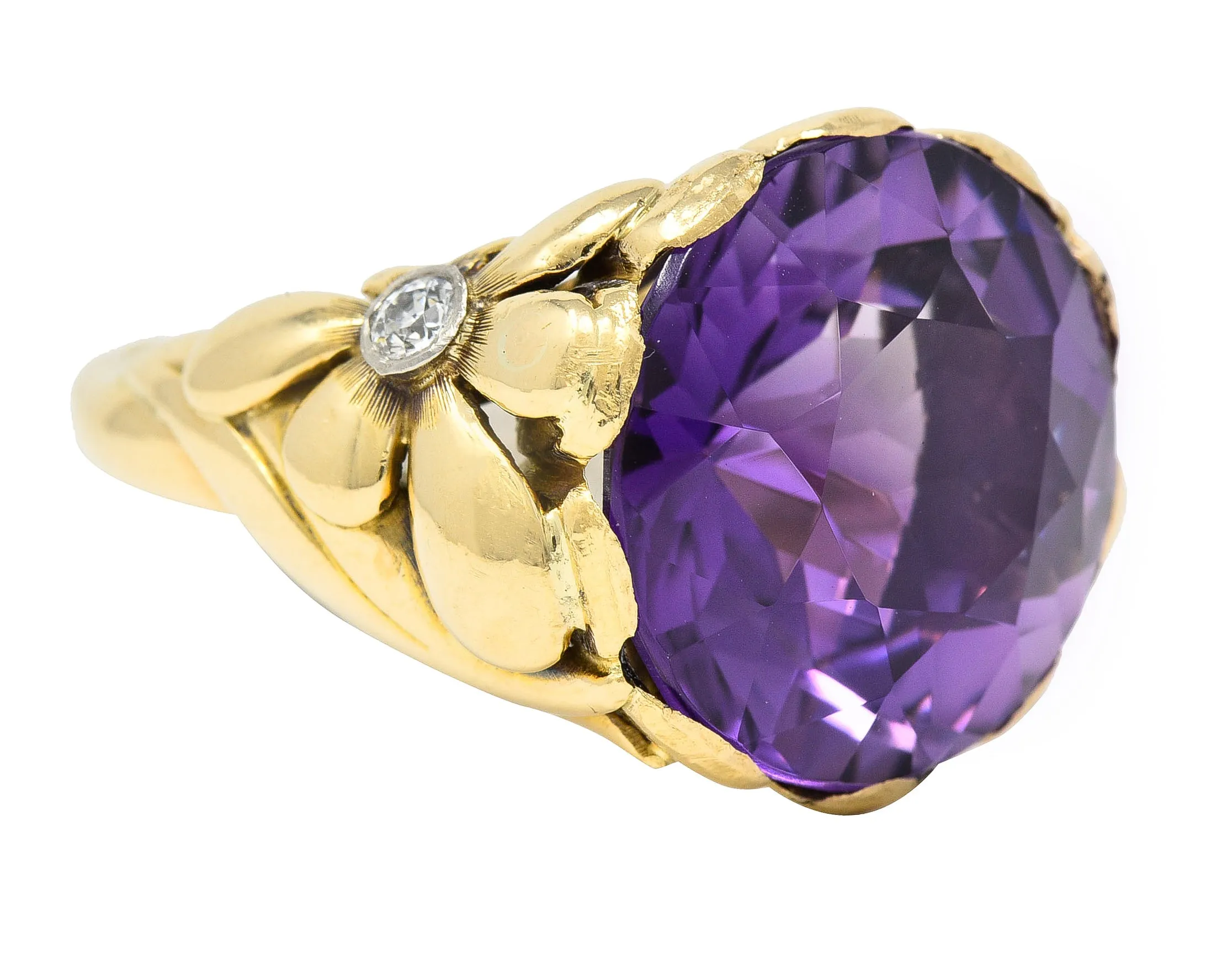1940's Diamond Amethyst 14 Karat Two-Tone Gold Daisy Floral Retro Vintage Cocktail Ring