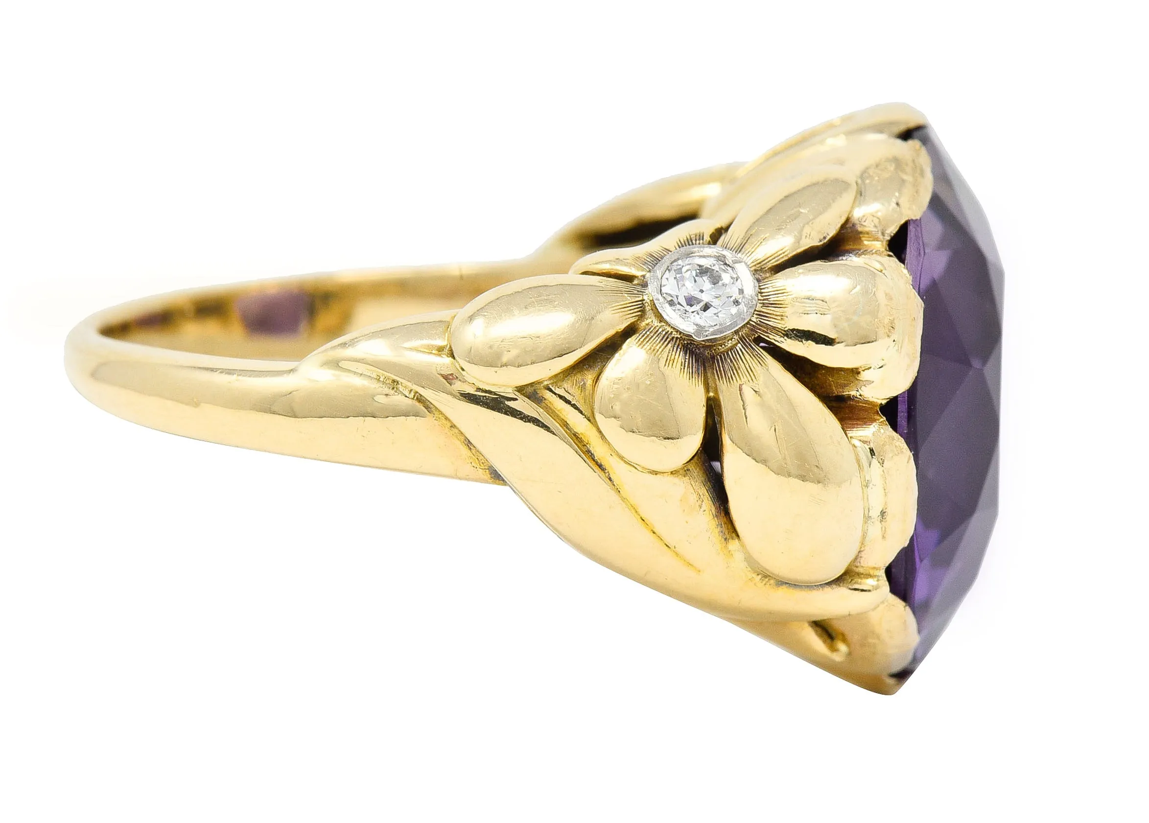 1940's Diamond Amethyst 14 Karat Two-Tone Gold Daisy Floral Retro Vintage Cocktail Ring