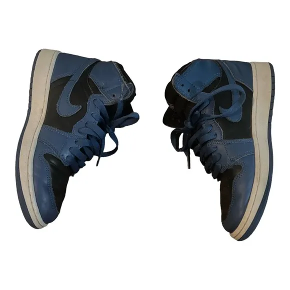 Air Jordan 1 Retro High ‘Dark Marina’ 555088-404, 4.5Y