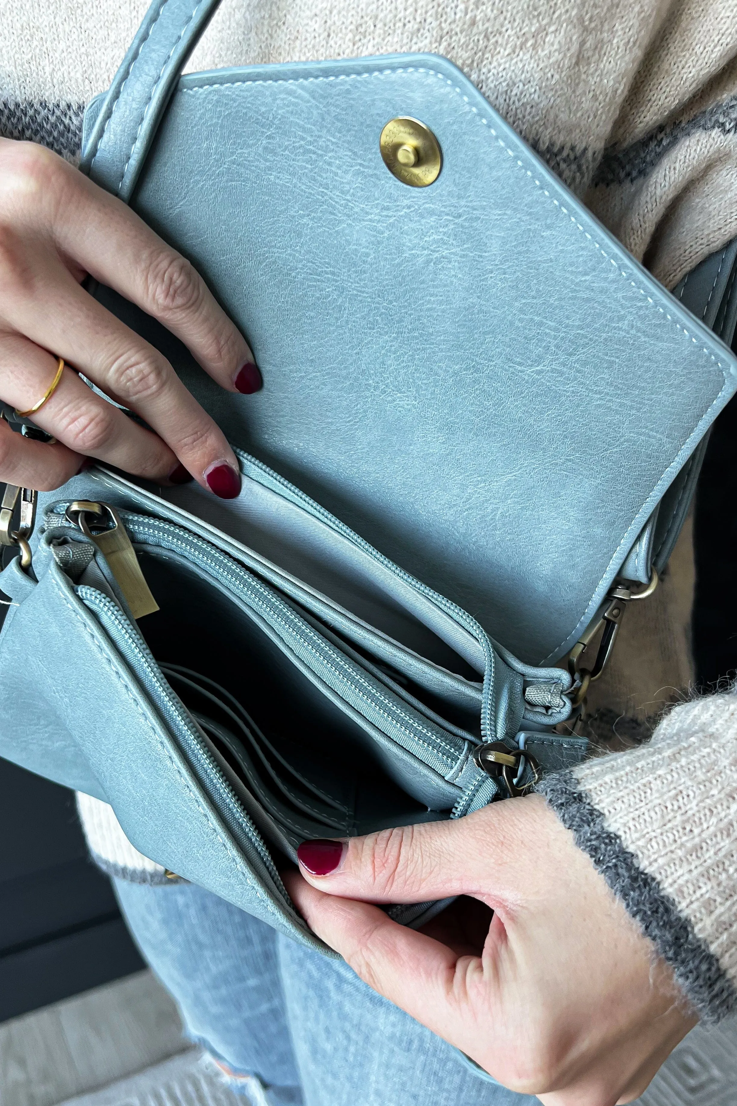 Be Sophisticated Crossbody Purse- Light Blue