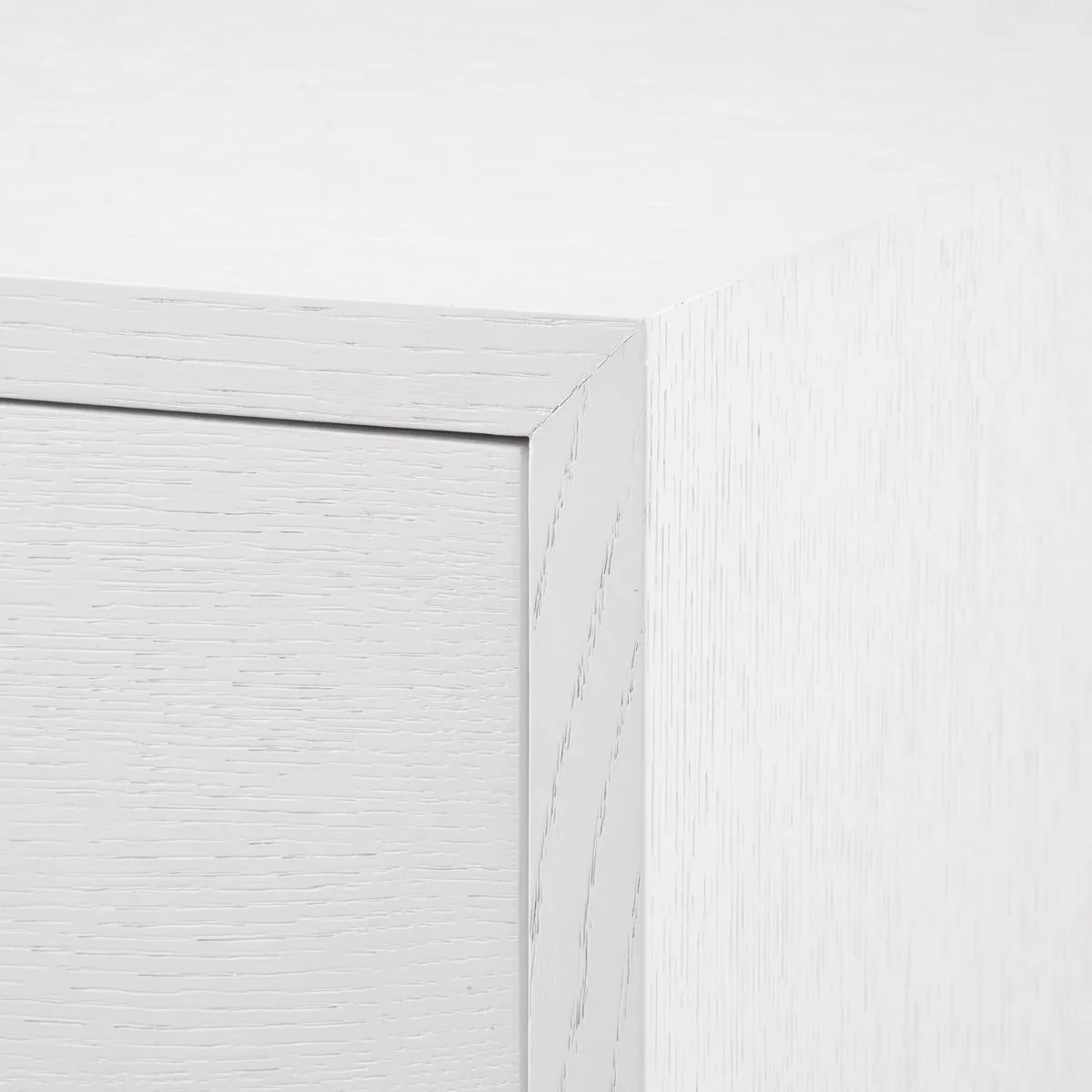 Cora 4-Drawer End Table / Soft White