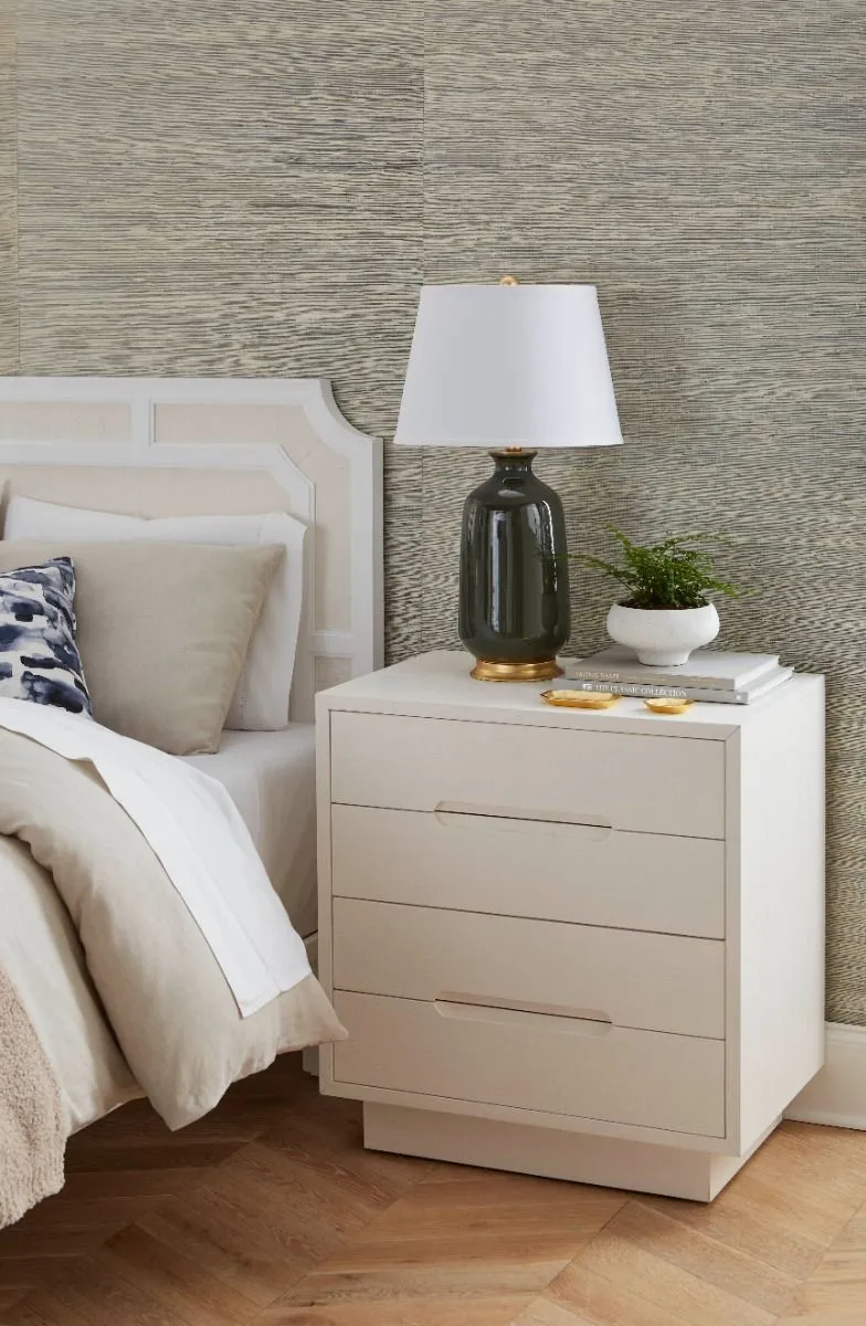 Cora 4-Drawer End Table / Soft White