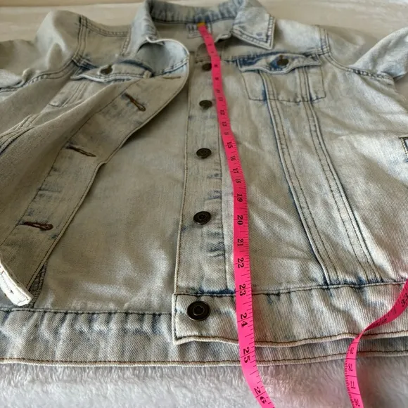 Def Leppard Pyromania ‘83 Tour Acid Washed Denim Jacket, size M