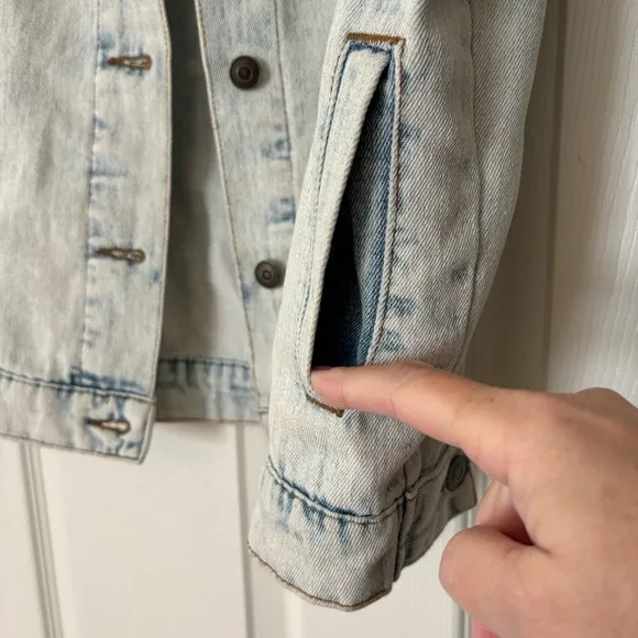 Def Leppard Pyromania ‘83 Tour Acid Washed Denim Jacket, size M