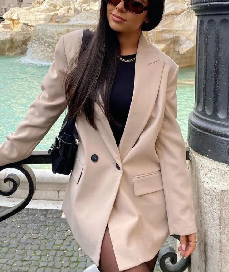 Dionne Blazer | Sophisticated & Timeless