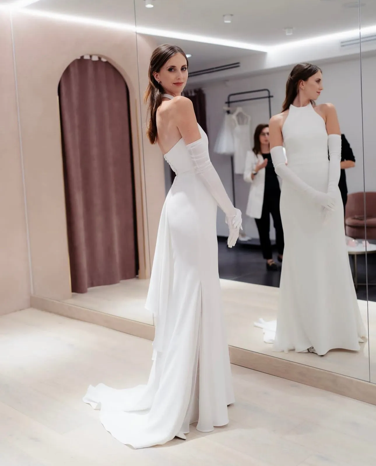 Elegant Column Wedding Dress Halter Neckline