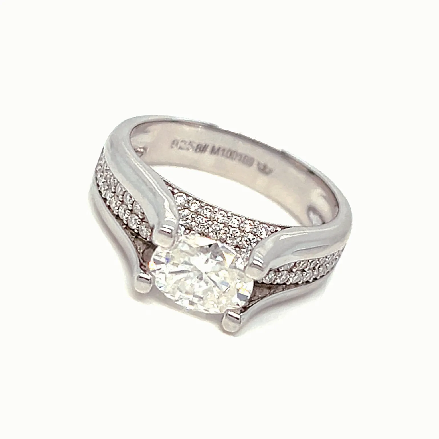 Engagement Shaped Cubic Zirconia 925 Silver Ring - C100169