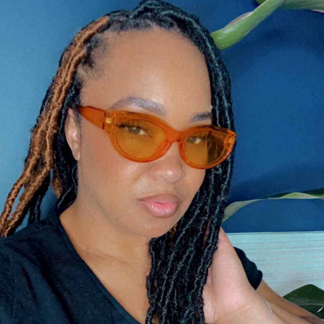 Faye Oval Sunglasses