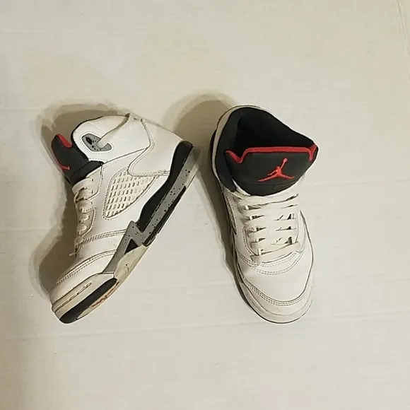 Jordan 5 Retro White Cement
