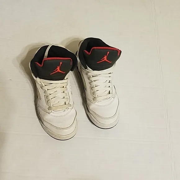 Jordan 5 Retro White Cement
