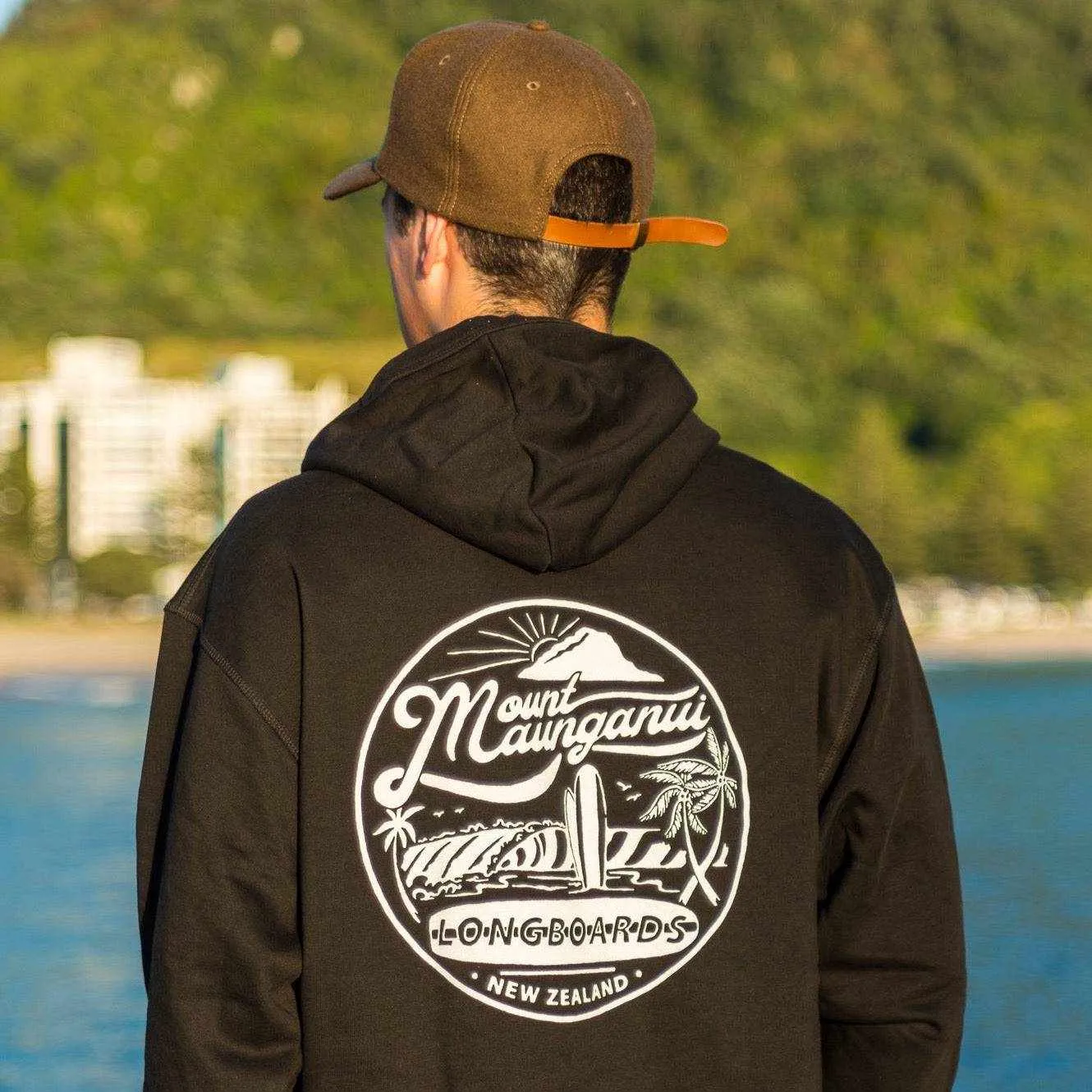 Mount Retro Hoodie - Black
