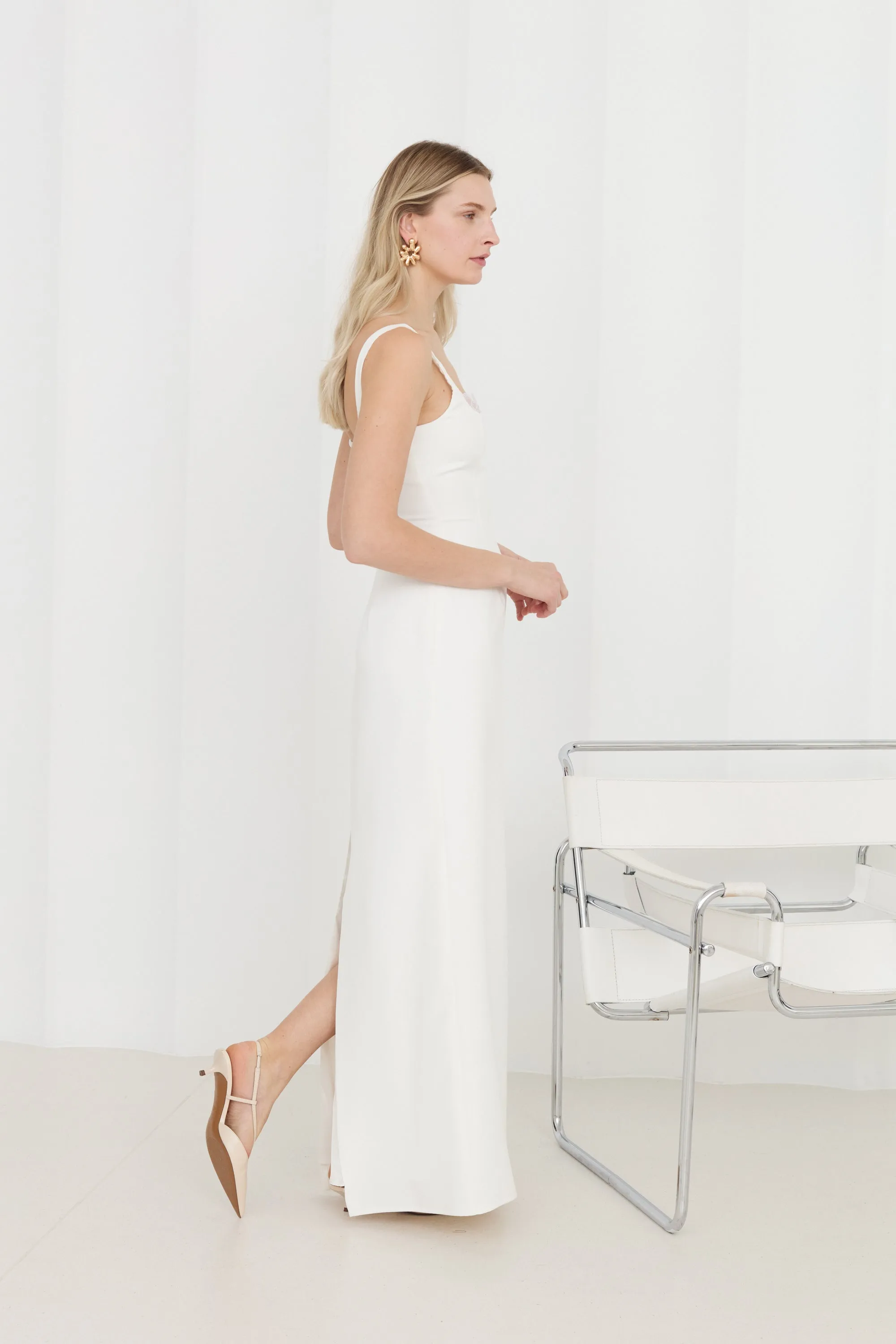 OCTAVIA Off_White Long Wedding Dress Lace-Trimmed Neckline