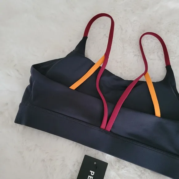 🧡PELOTON BRAND NEW SPORT BRA SIZE M