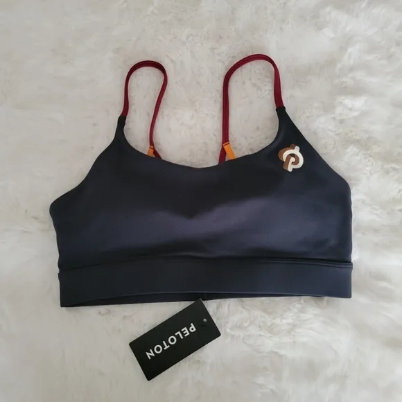 🧡PELOTON BRAND NEW SPORT BRA SIZE M