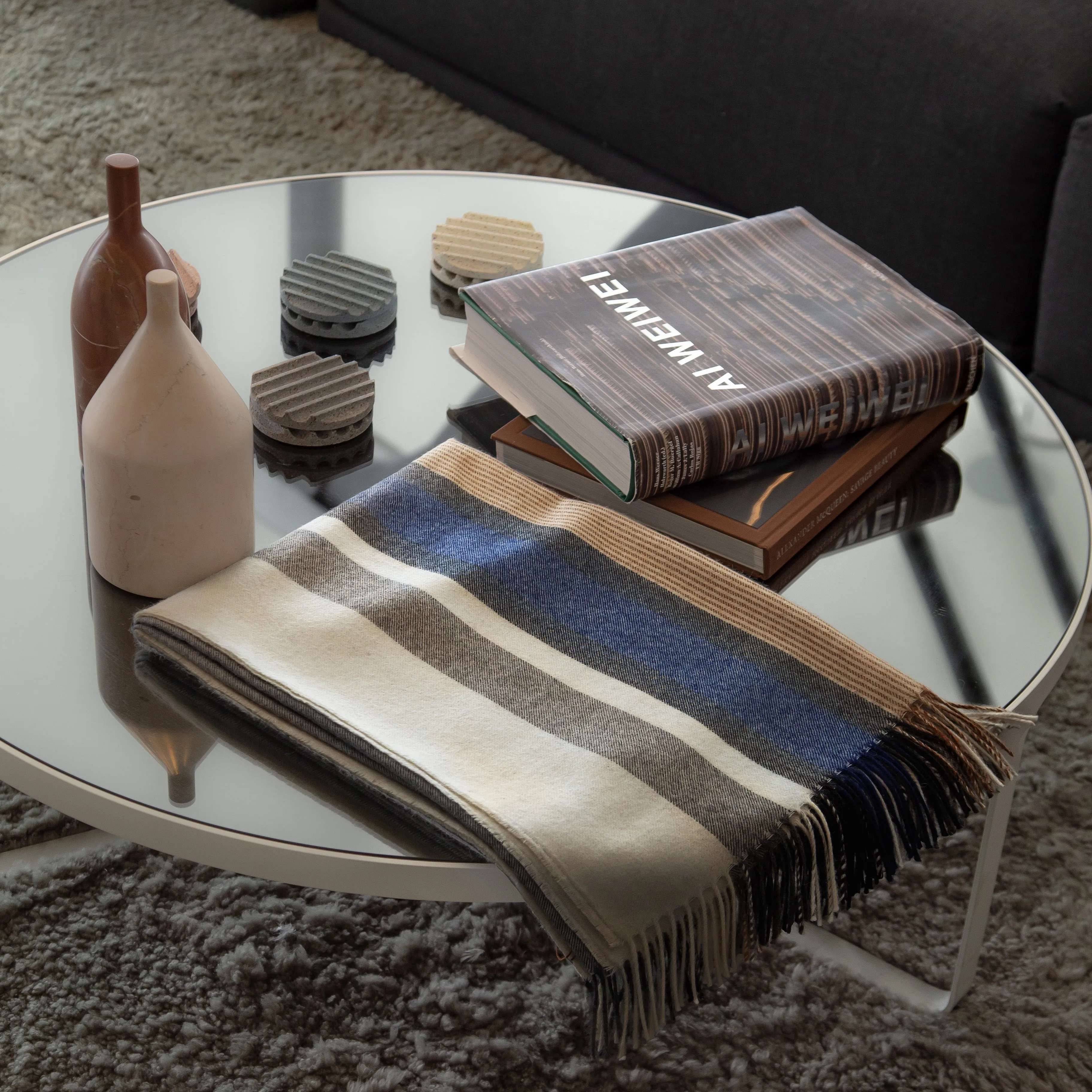 QISU Luxury Blue & Tan Club Alpaca Wool Blanket – Sophisticated Holiday Style