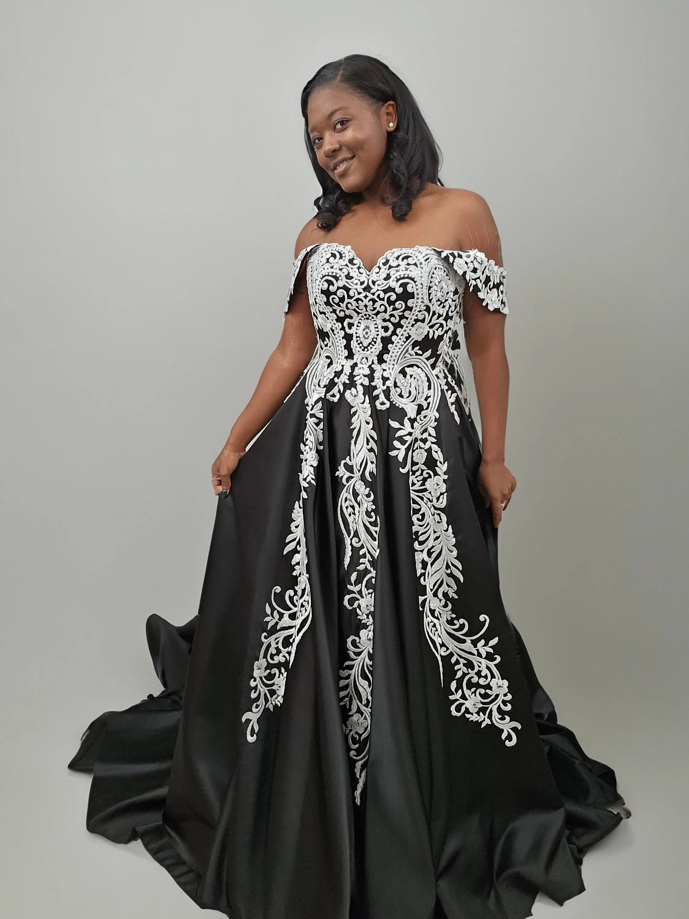Raven's Embrace size 14