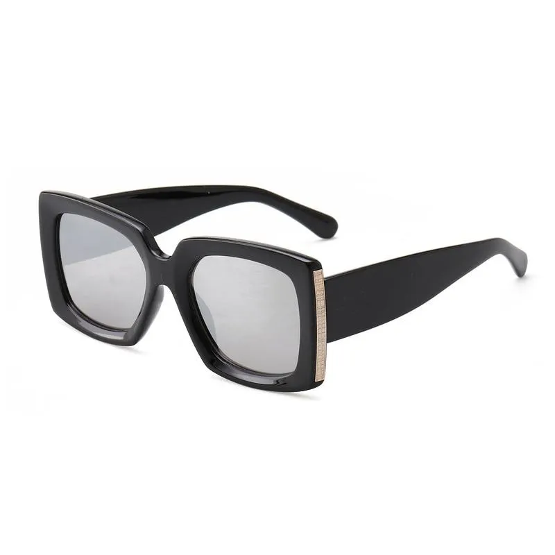 Retro Classic Square Women Fashion Gradient Mirror Eyewear Shades Sun Glasses