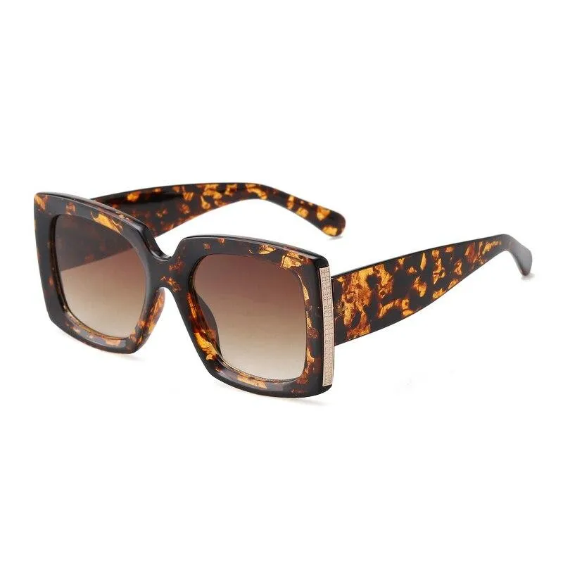 Retro Classic Square Women Fashion Gradient Mirror Eyewear Shades Sun Glasses