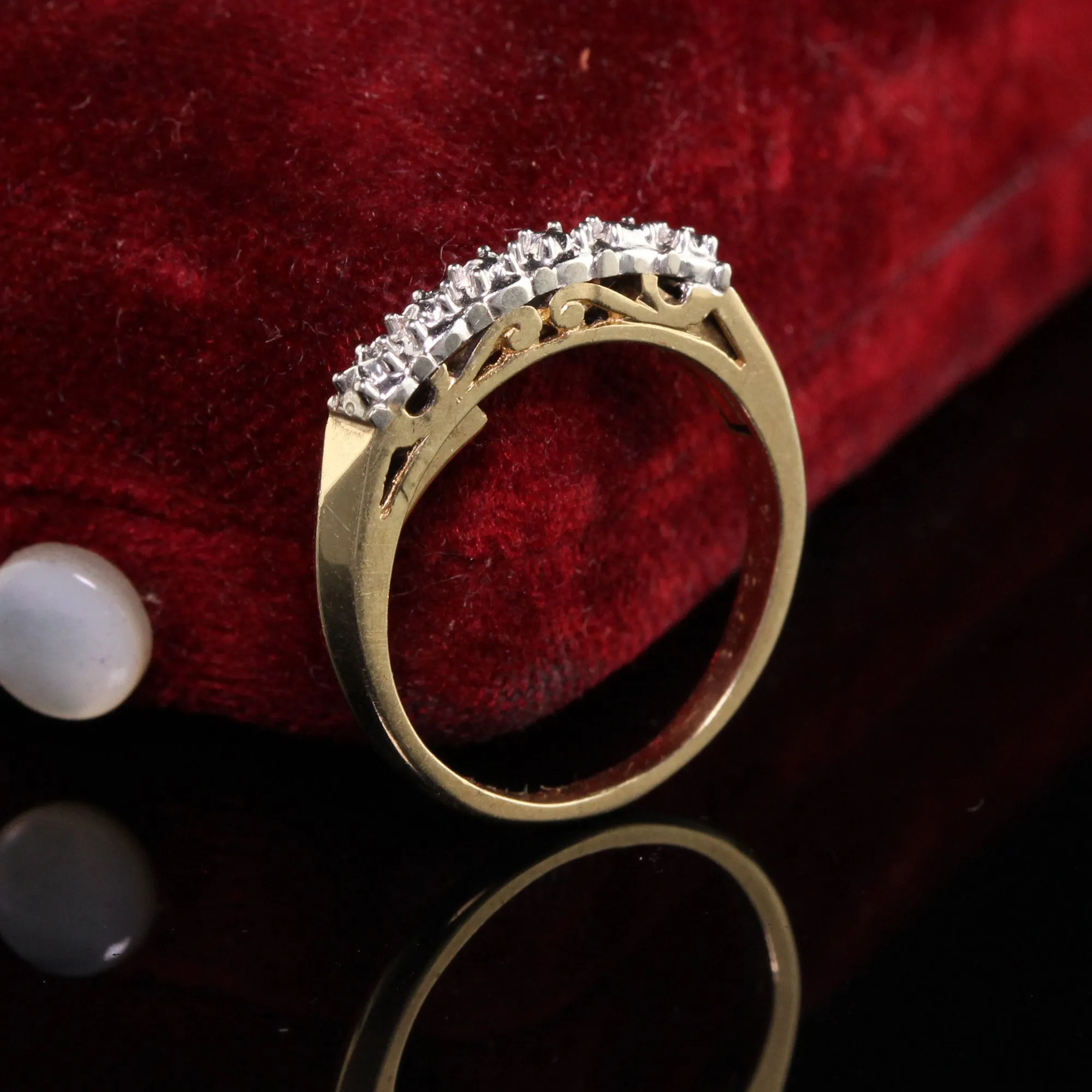 Retro Estate 14K Yellow Gold Diamond Cut Wedding Band - Size 5
