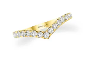 Ring 18kt Gold V-Shape Band & Diamonds