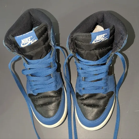 Size 5Y - Jordan 1 Retro OG High Dark Marina Blue 575441-404