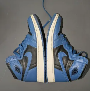 Size 5Y - Jordan 1 Retro OG High Dark Marina Blue 575441-404