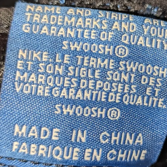 Size 5Y - Jordan 1 Retro OG High Dark Marina Blue 575441-404