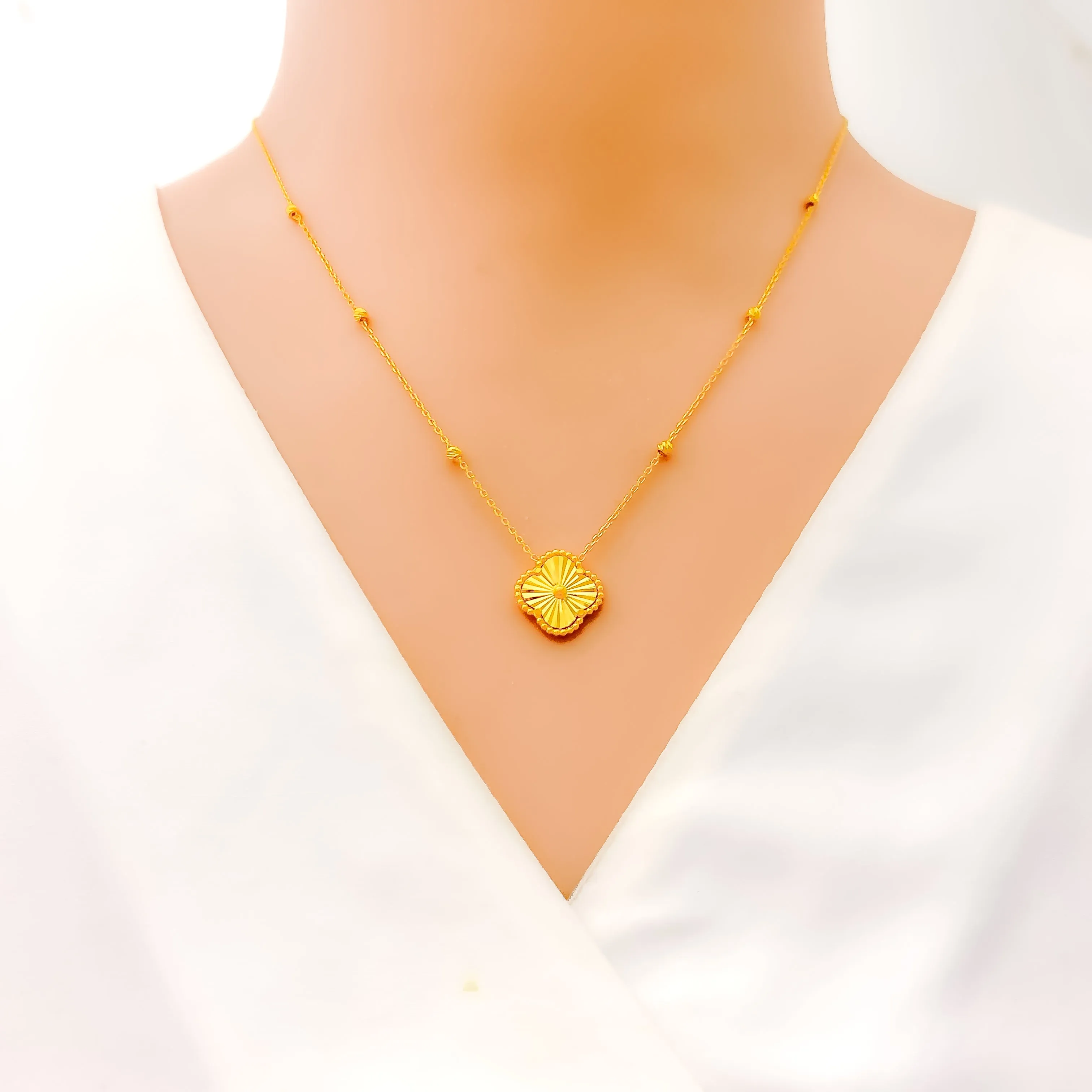 Sleek Sophisticated 22k Gold Clover Necklace