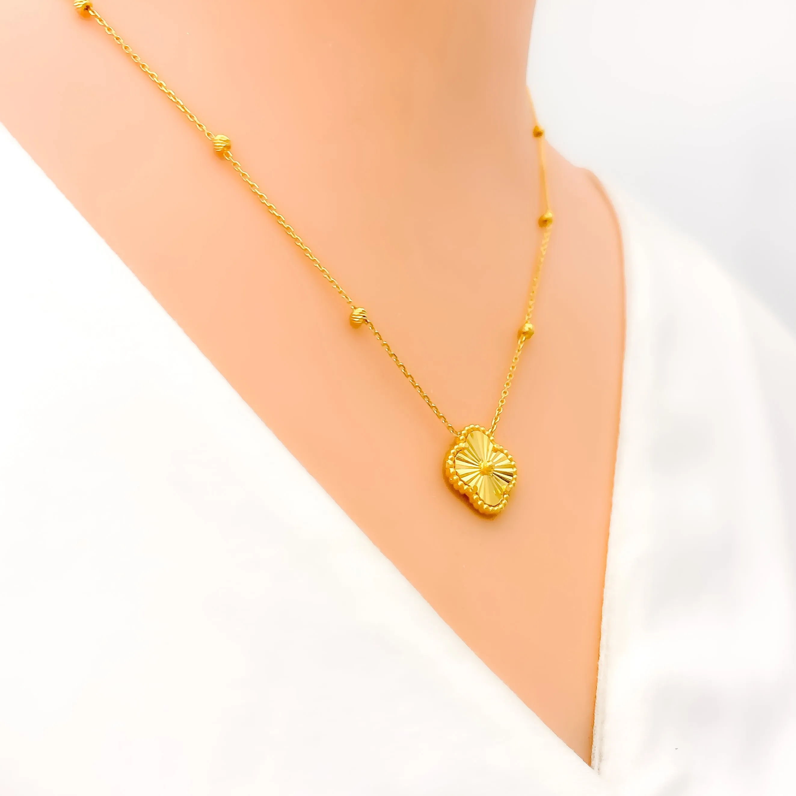 Sleek Sophisticated 22k Gold Clover Necklace