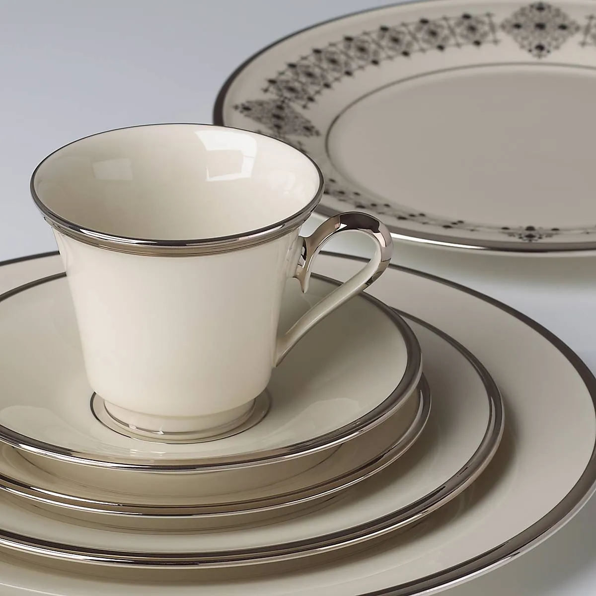 Solitaire 5pc Place Setting