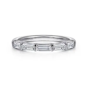 Sophisticated Baguette Diamond Wedding Band