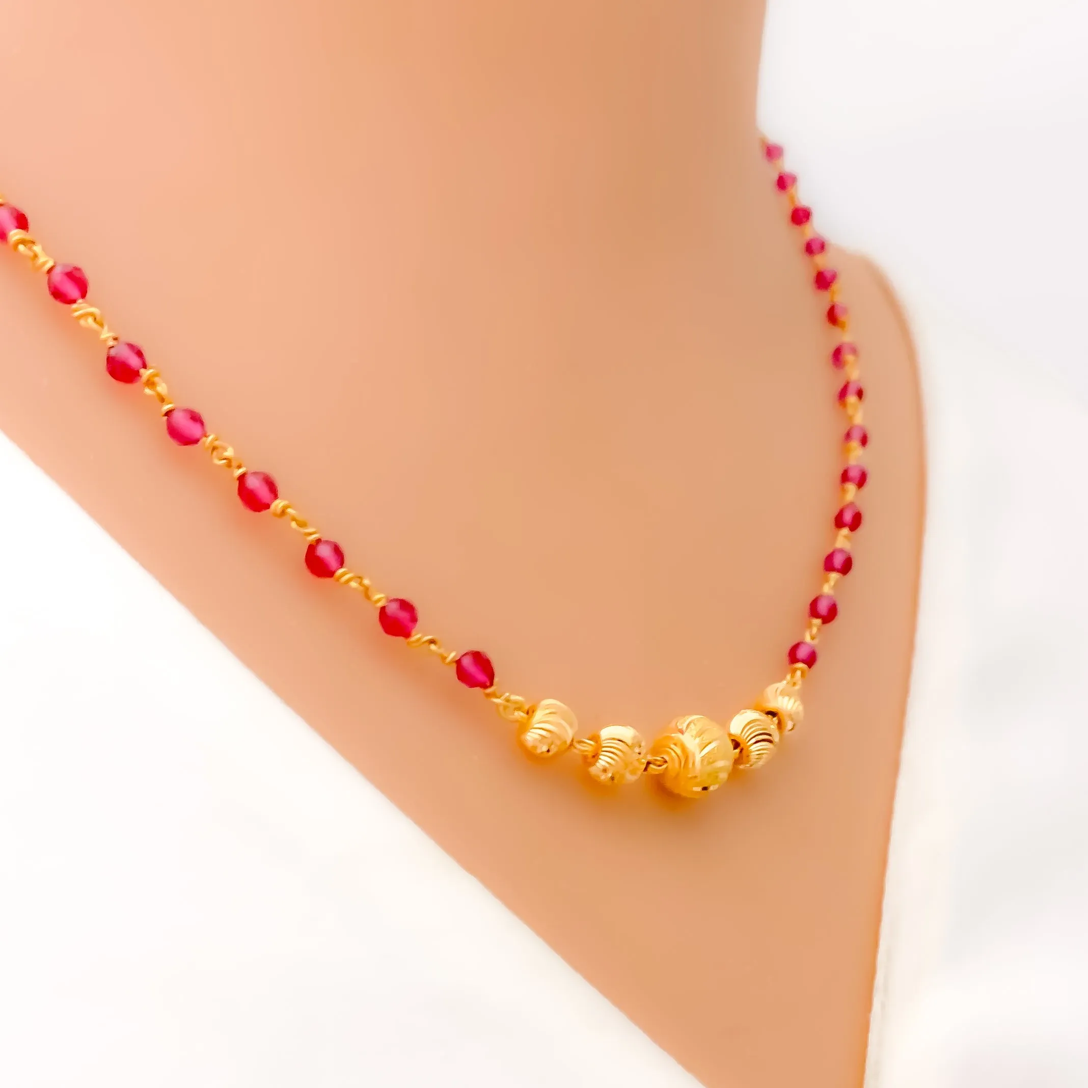 Sophisticated Graceful 22k Gold Necklace