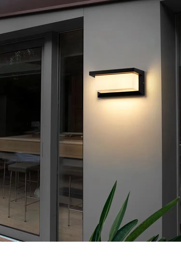 Sophisticated Outdoor Wall Light