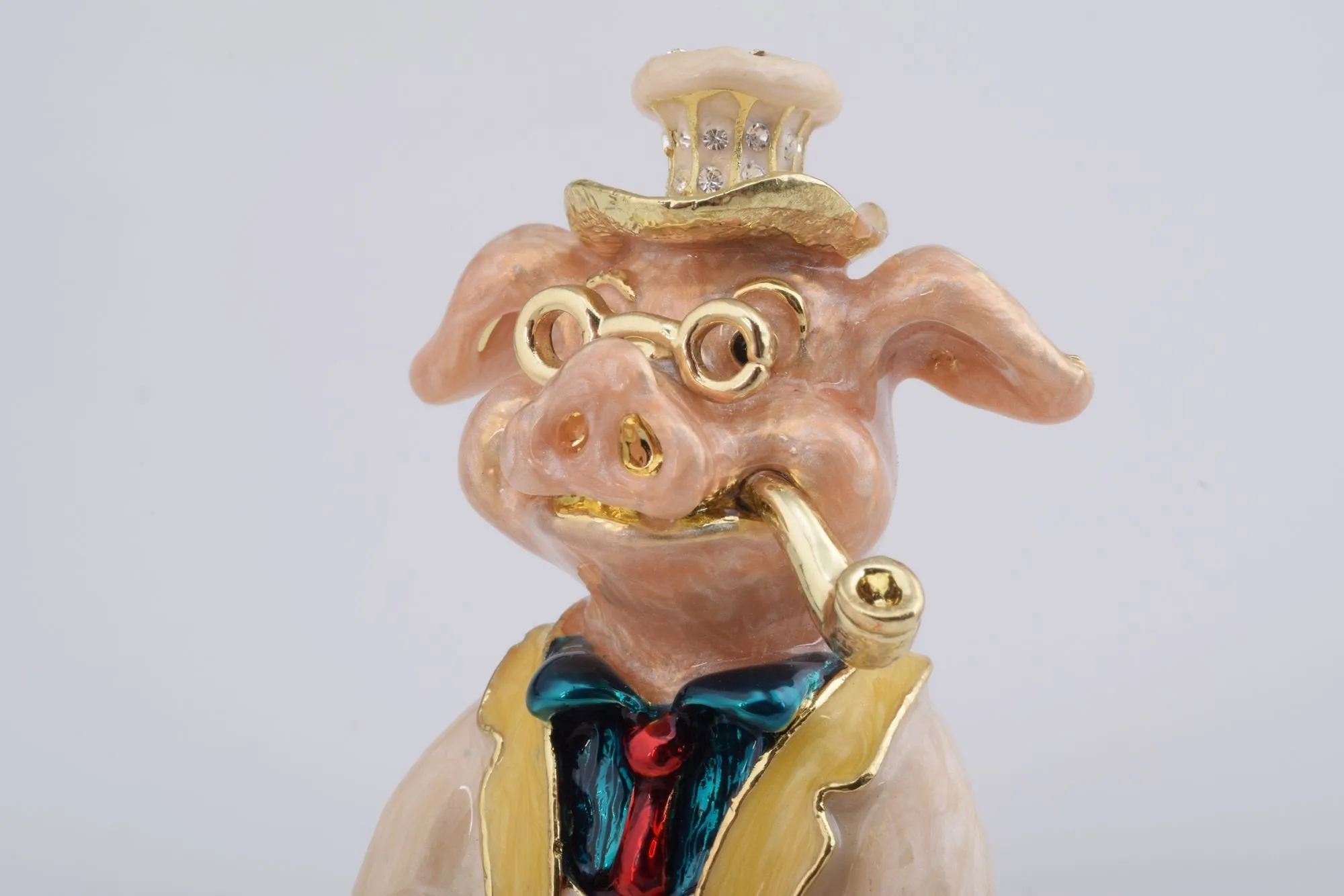 Sophisticated Pig