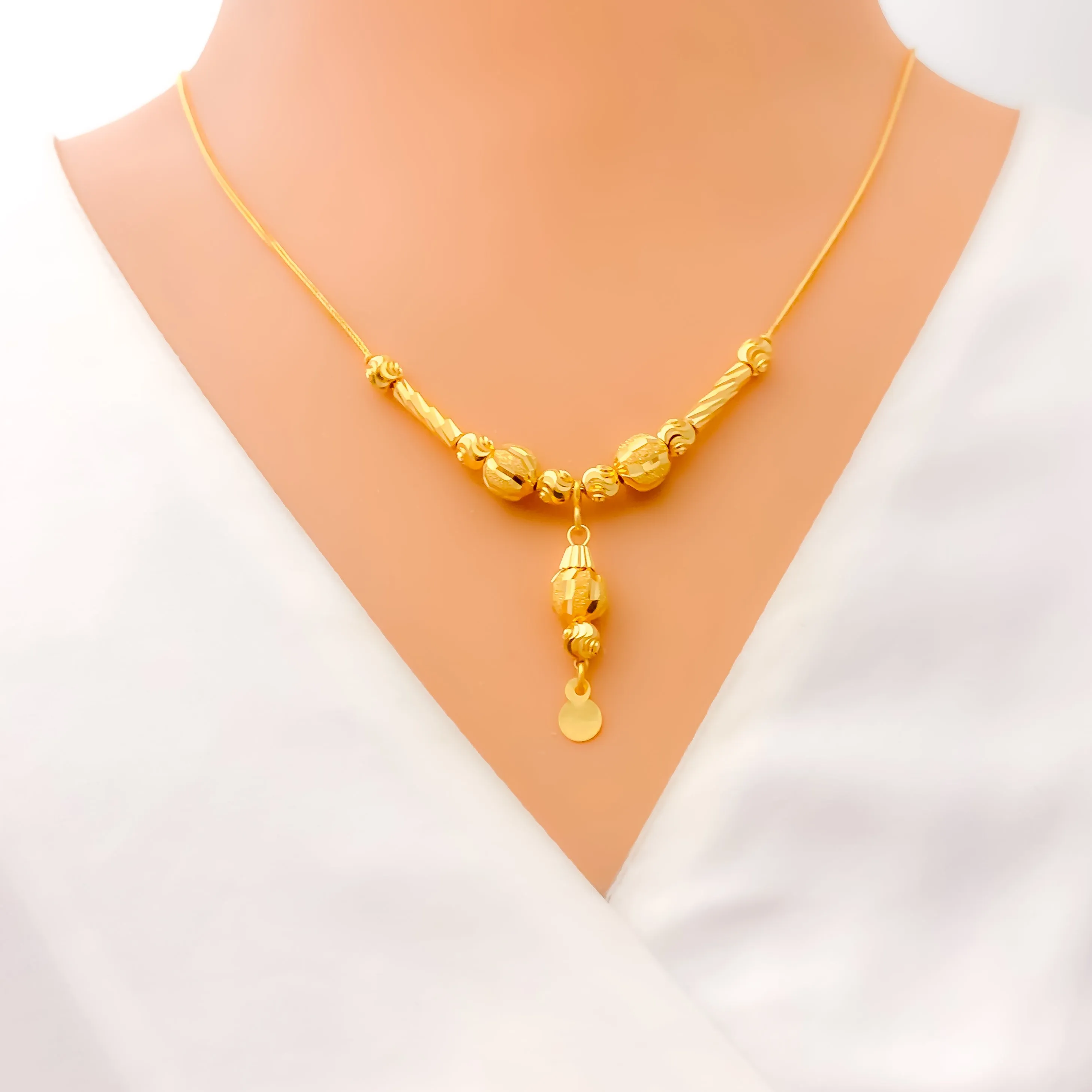 Sophisticated Sparkling 21k Gold Necklace