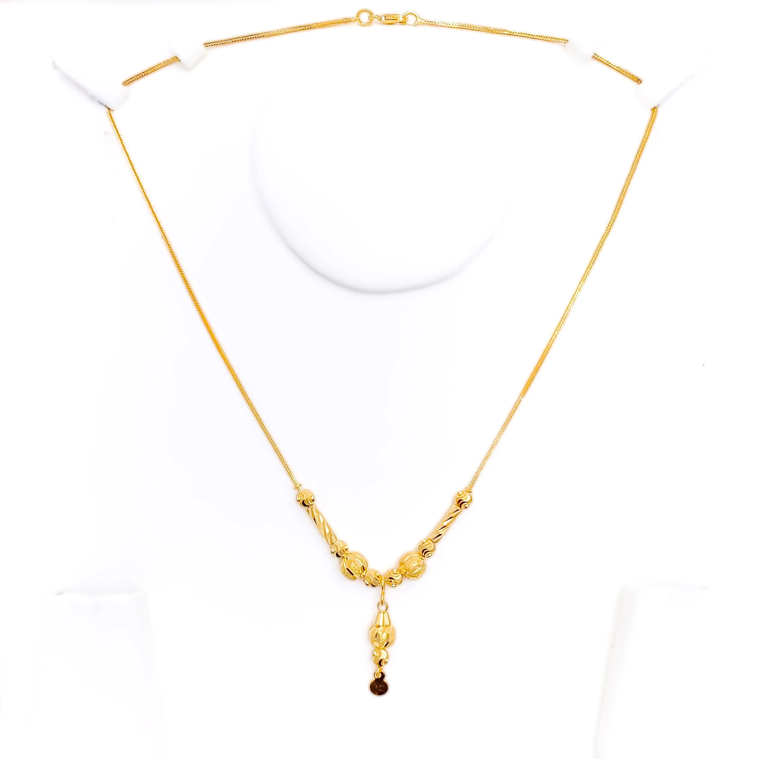 Sophisticated Sparkling 21k Gold Necklace