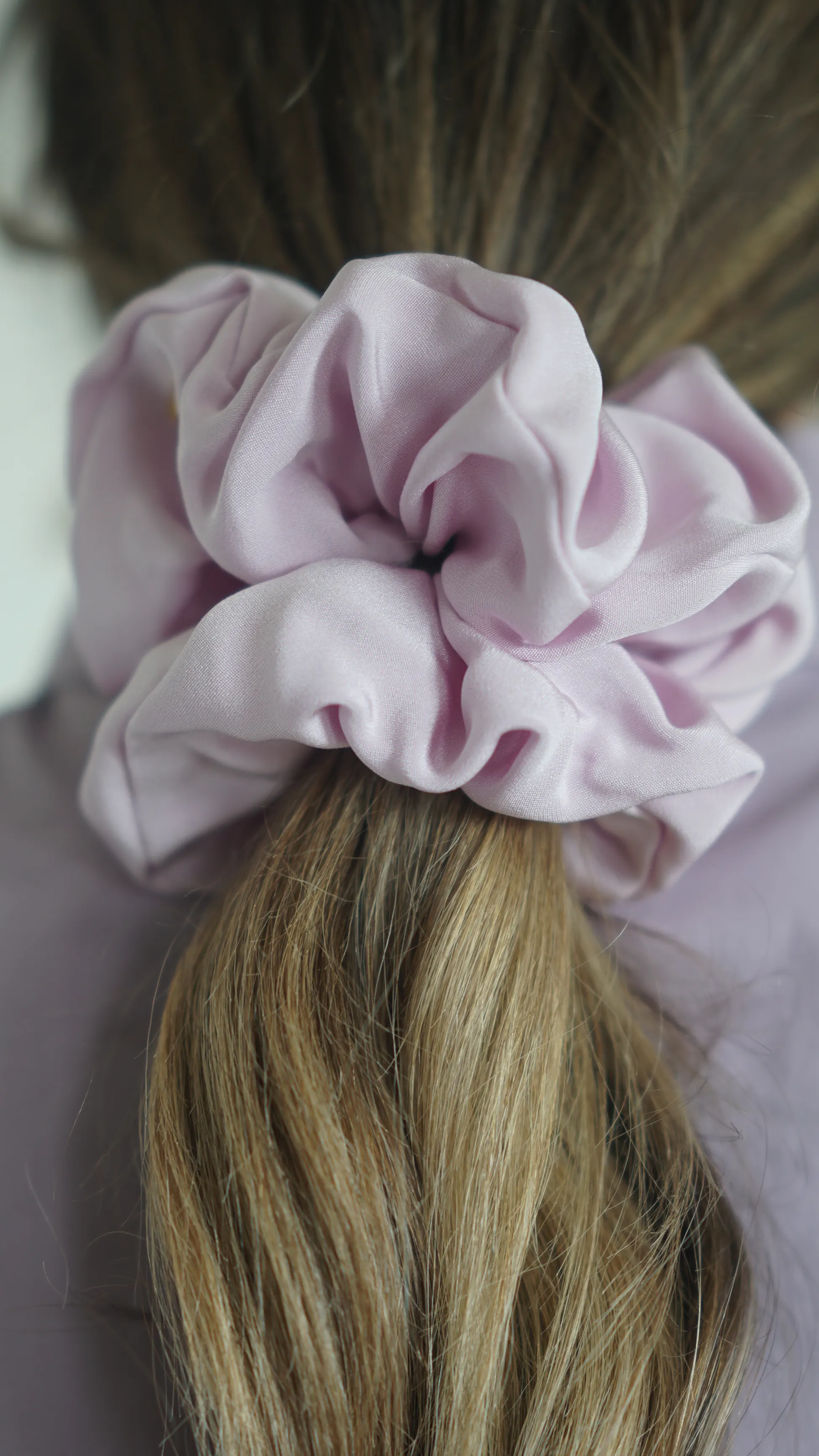 THE ALICE SCRUNCHIE LARGE - LAVENDER