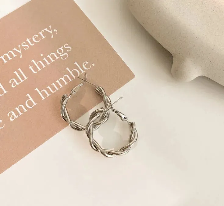 Unique Design Elegant Delicate Retro Exaggerated Multilayer Stud Earrings Women Jewelry