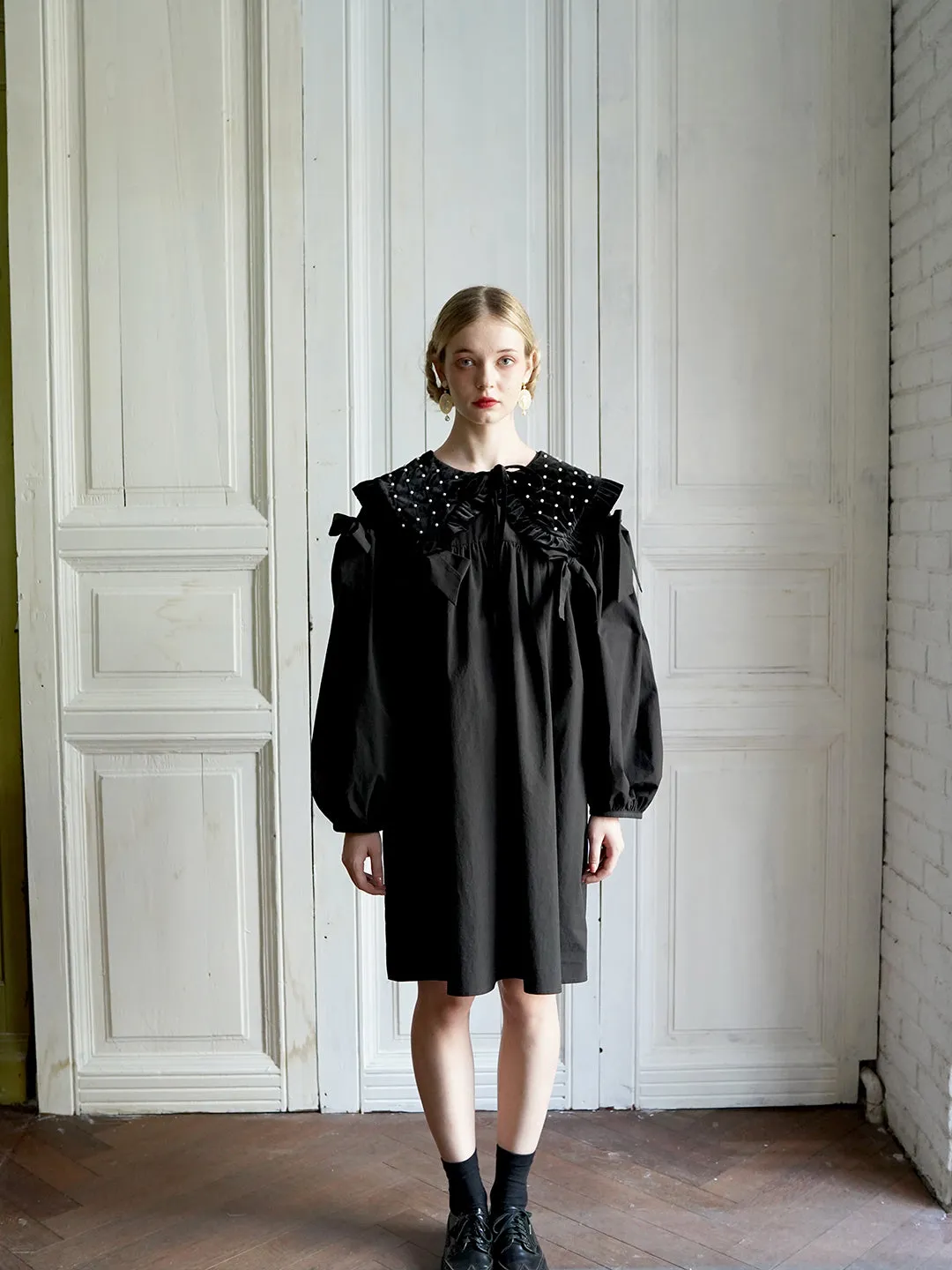 Unlogical Poem Retro Style Falsecollar