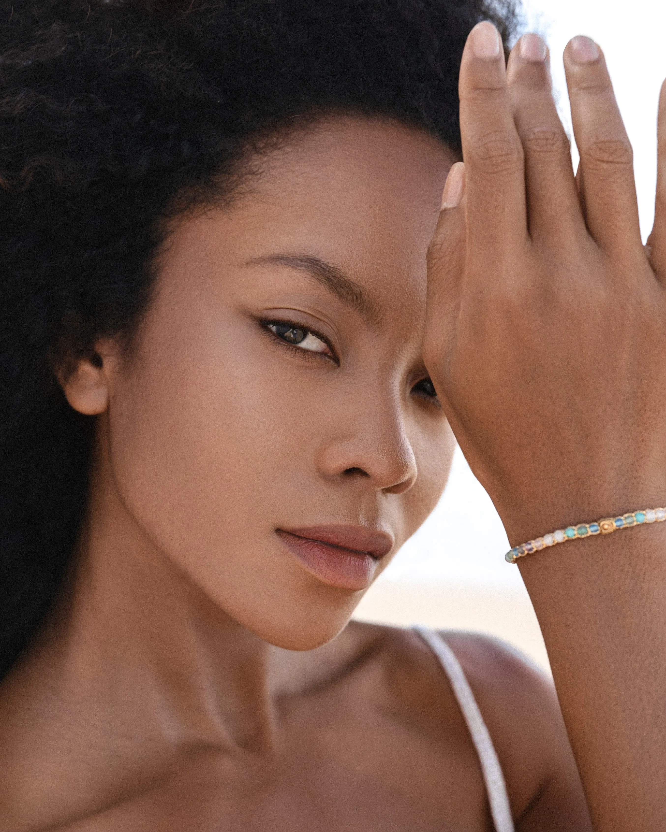 Venus Vibrant Love Bracelet | Gold